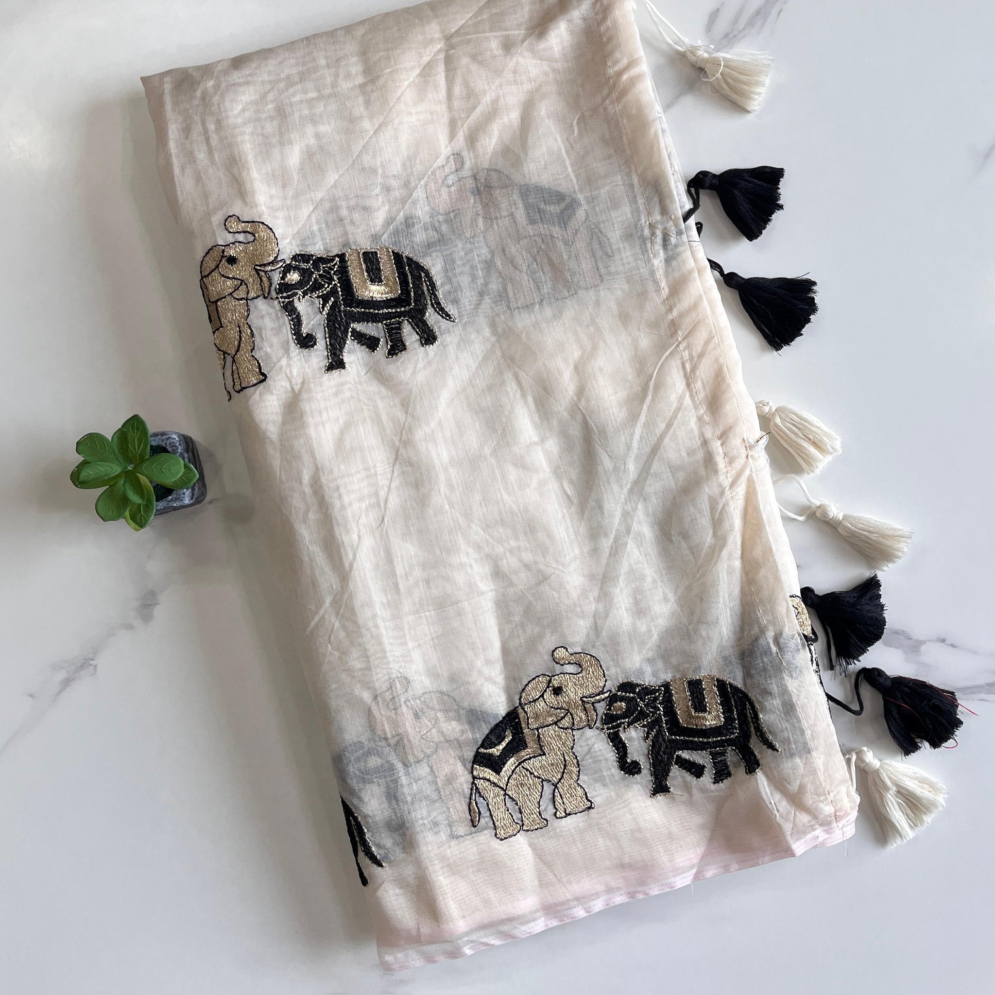 Premium chanderi saree Tissue saree with black &nbsp;Embroidary &amp; Zari Thread work VT 106EX