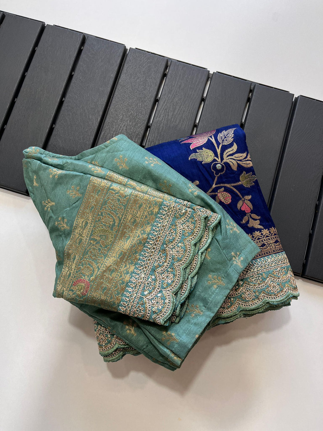 Classic Banarasi Saree with Rich Zari Detailing  S-0039