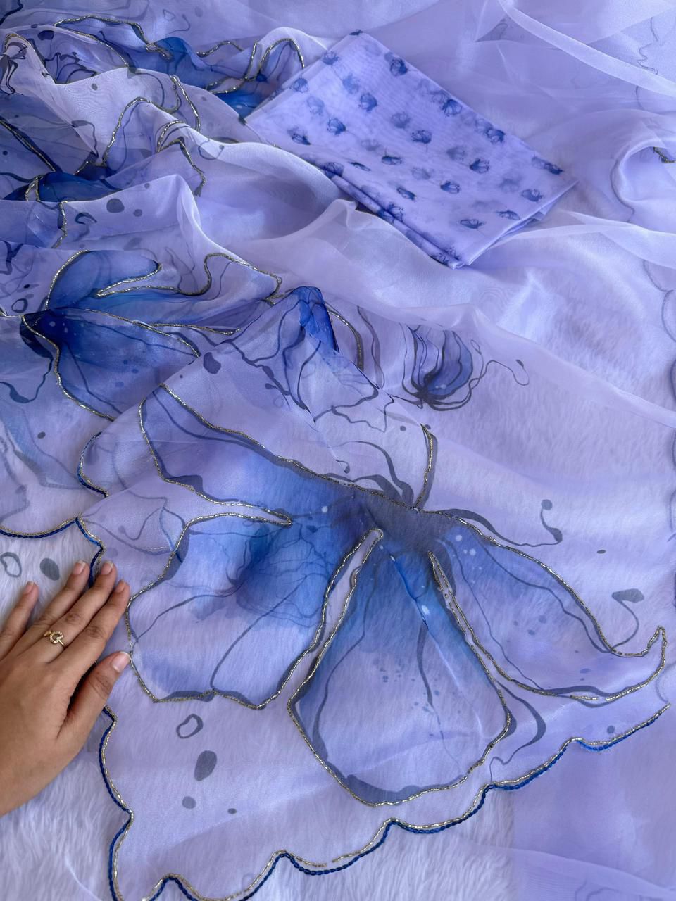 Wearable art in shades of lavender and deep indigo Organza SD-1062