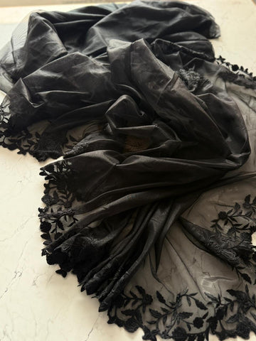 The "Nightingale" Intricate Embroidered Silk-Organza Saree GJ-9004