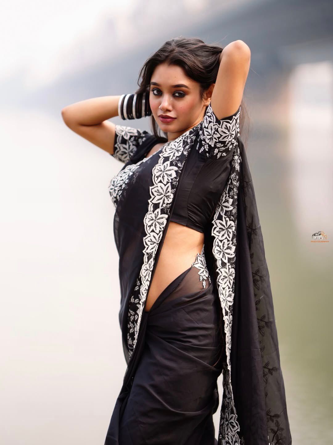 Premium Tabi Silk saree with white thread work on saree  Scalloped thread work on either side  Teamed with designer Orgenza Tebby Blouse with sleeves work SD5012