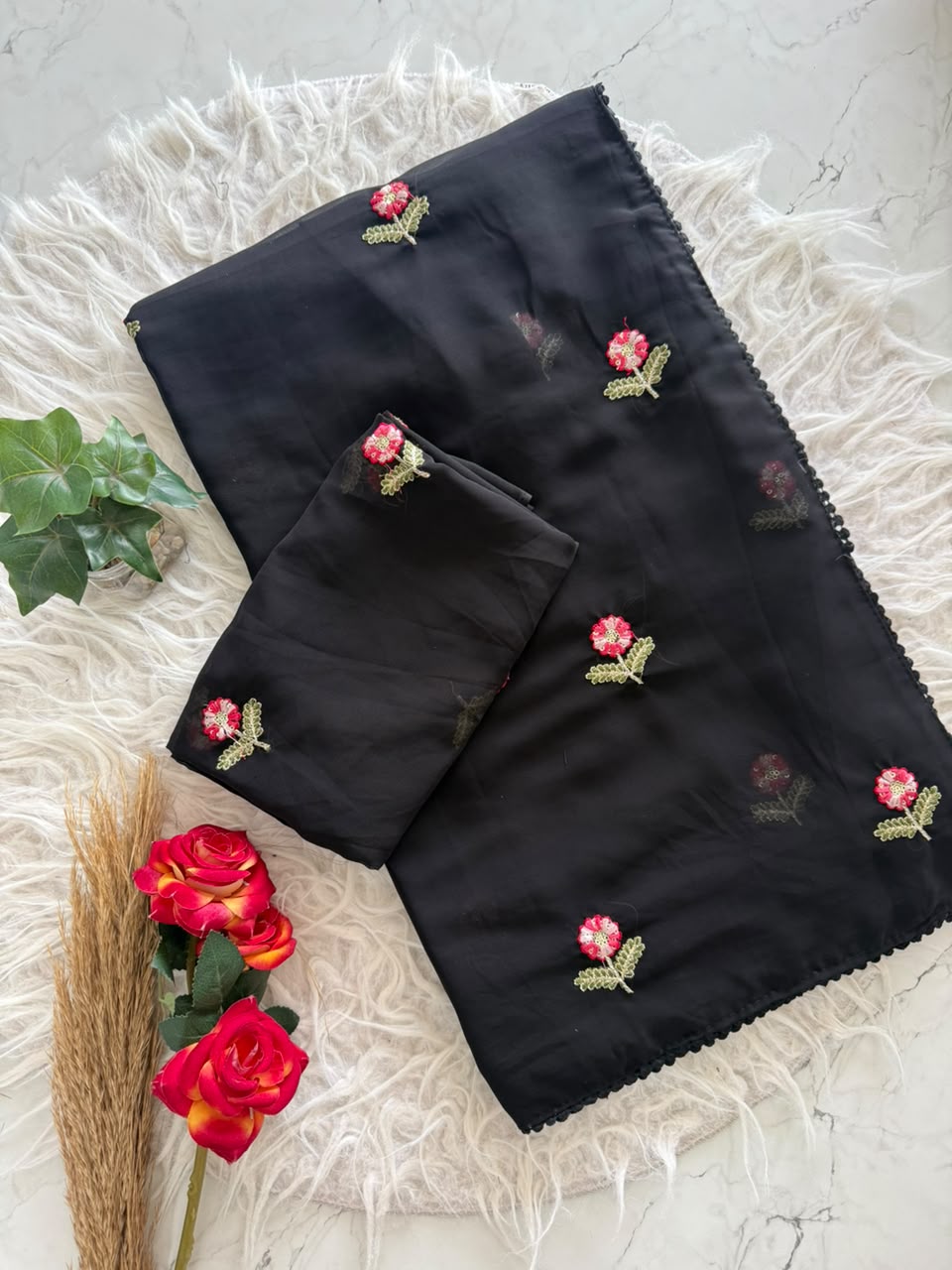 Primium Soft Georrget Blooming With Multy Thread Work Butti And Gpo Lace Border four side    Blouse  running Georrgte with Butti work SD6082