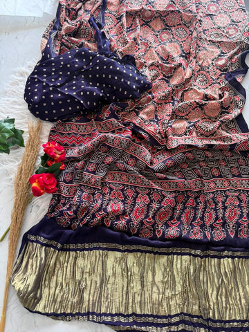 Primium Pure Gajji Silk Lakadi Patta Ajrak Print Saree pure Fabric 100%   Blouse  running Gaji Silk With Butti Print SD6083